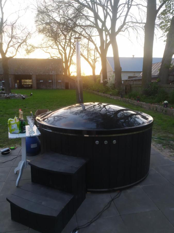 Dom W Malowniczej Wsi Z Imprezowa Stodola Hot Tub Jacuzzi Villa Zakrzewo Zalesie Exterior photo